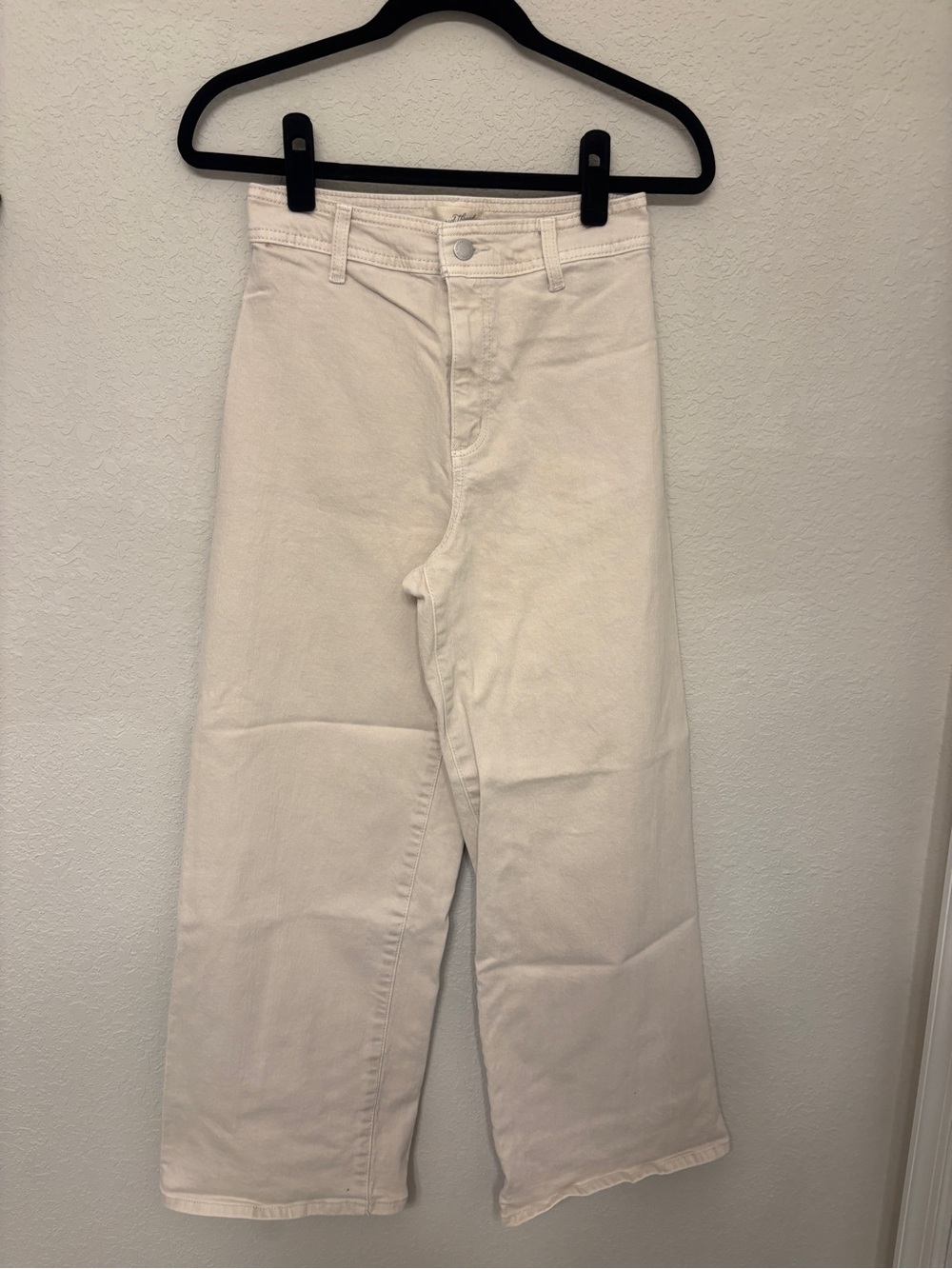 High-Waist Wide Leg Jeans in Off-White